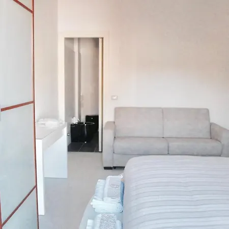 Luxury Porta Romana Nocleg ze śniadaniem *